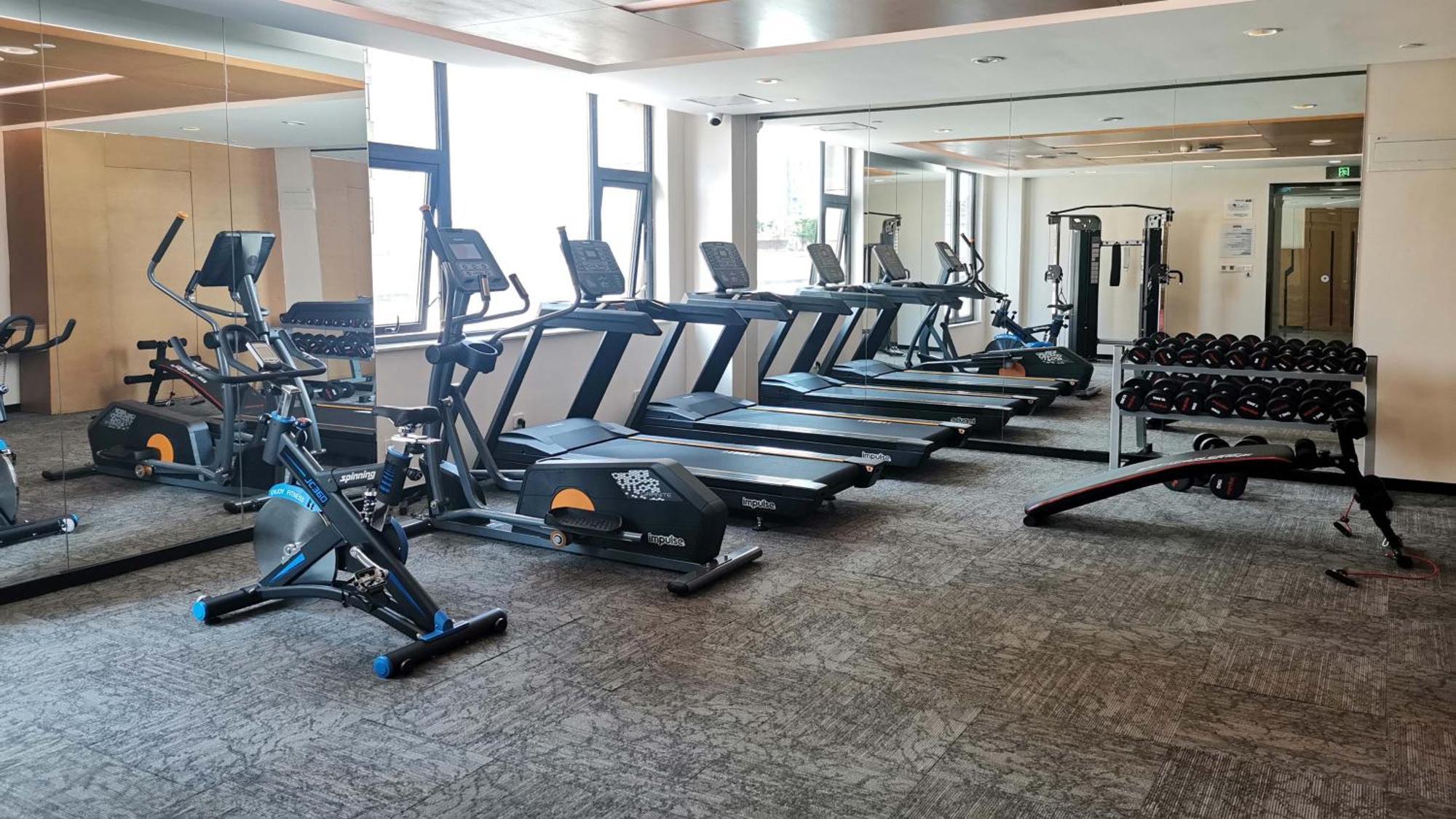 Holiday Inn Express Chengdu Huanhuaxi By Ihg-Near Jinsha Site Musem,Near Wuhou Temple Museum,Welcome Drinks,Free Gym,Free Self-Service Laundry Exterior photo
